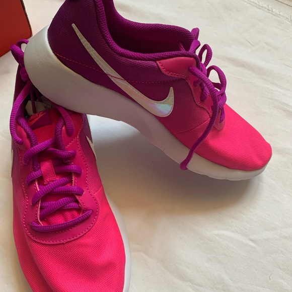 NIKE TANJUN PRINT (GS) HYPER YOUTH GILR'S & WOMENS - Picture 10 of 11